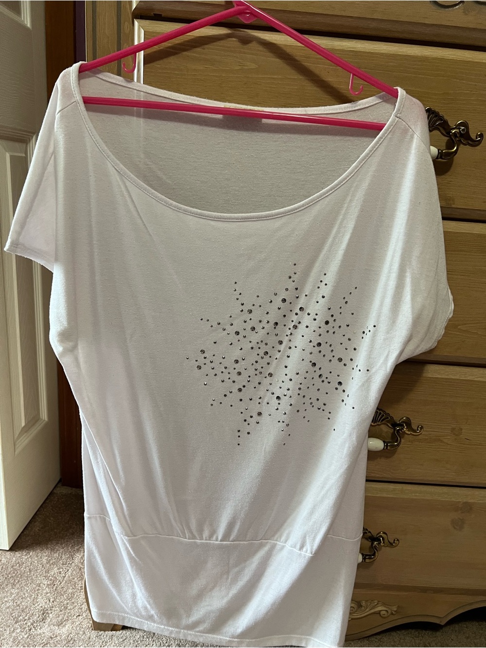 White Scoop Neck Short Sleeve Top with Stud Burst